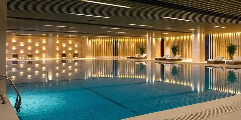 Swimming pool lights